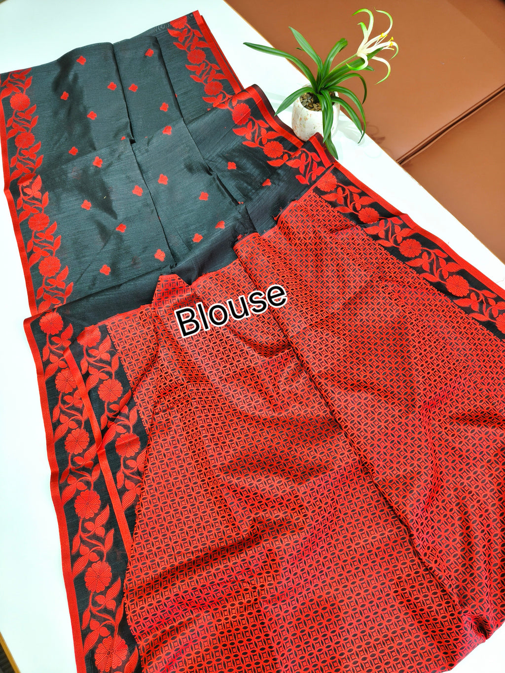Tussar Raw Silk Floral Weaving Saree - BLACK
