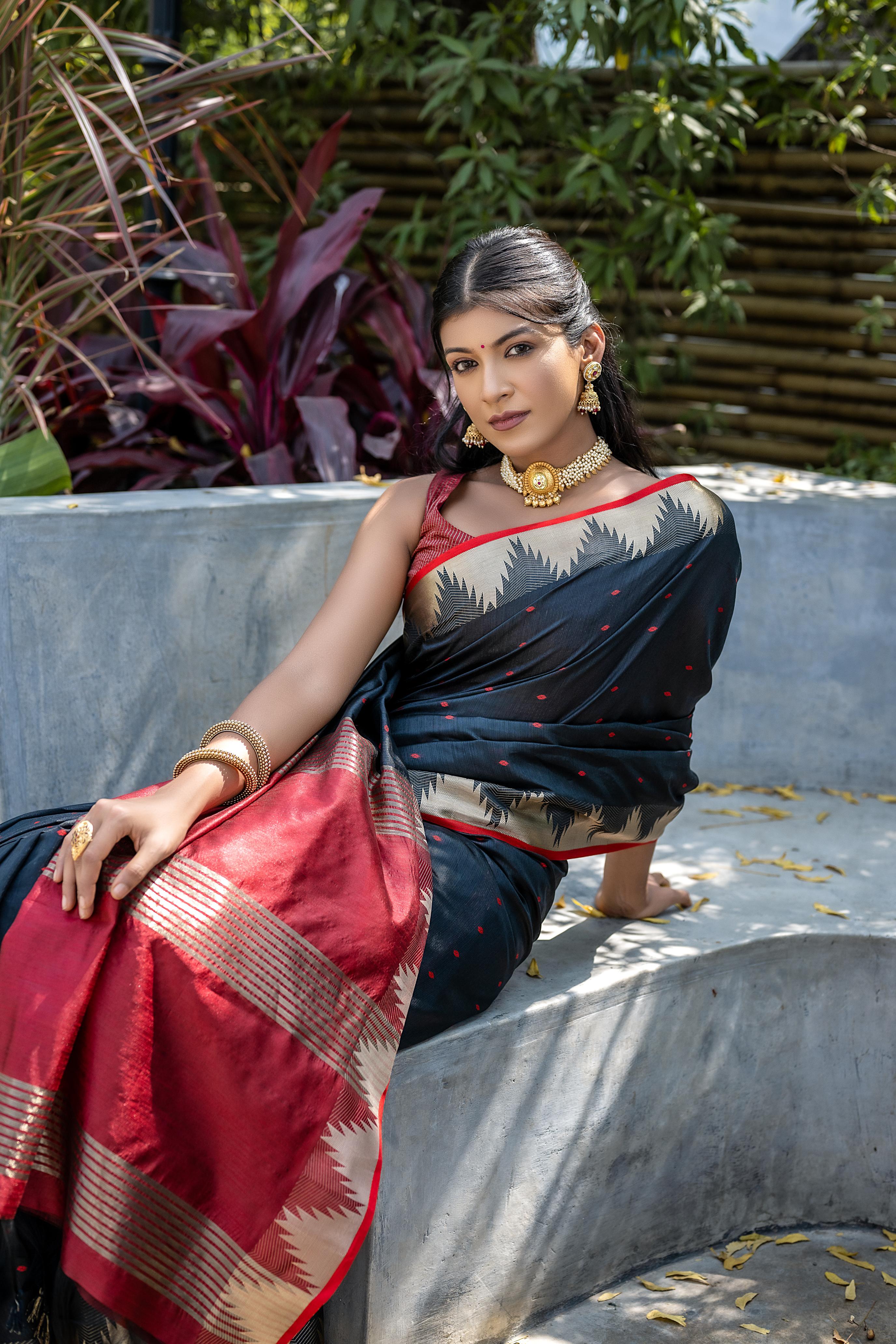 Tussar Raw Silk Weaving Saree - BLACK