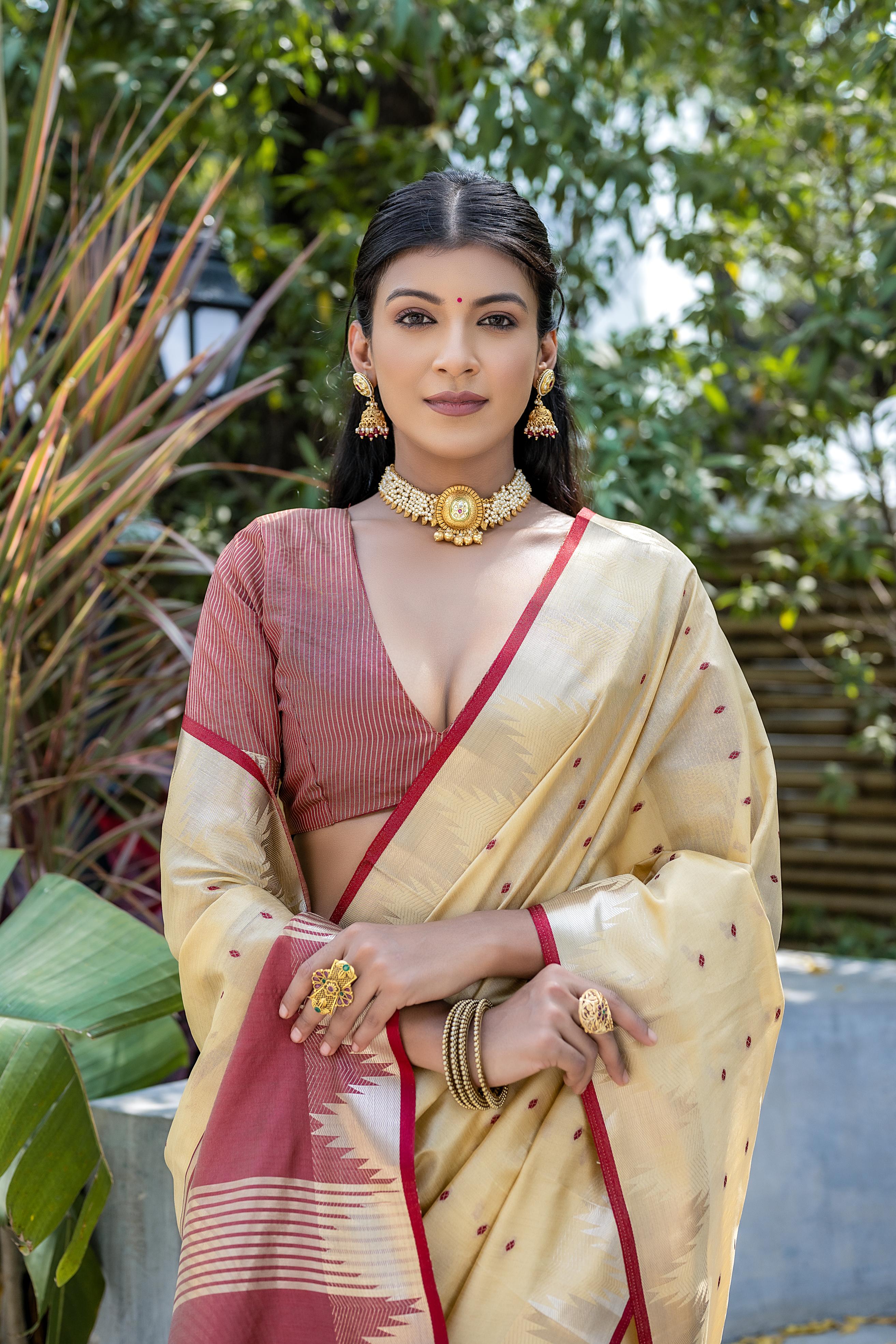 Tussar Raw Silk Weaving Saree - CHIKU