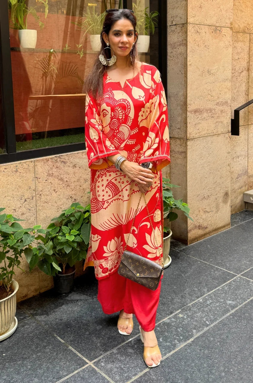 Folk Art Inspired Printed Straight Kurta Set With Pants - RED