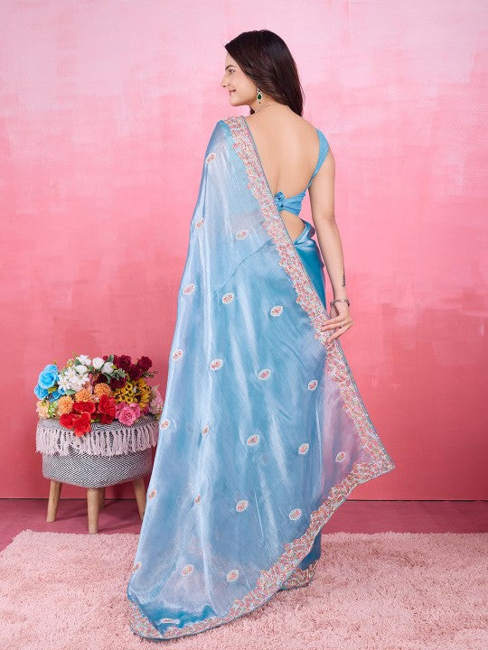 Women Floral Embroidered Designer Saree